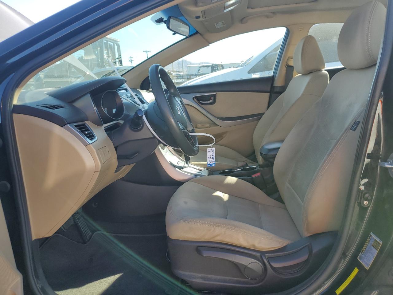 2011 Hyundai Elantra - Image 7