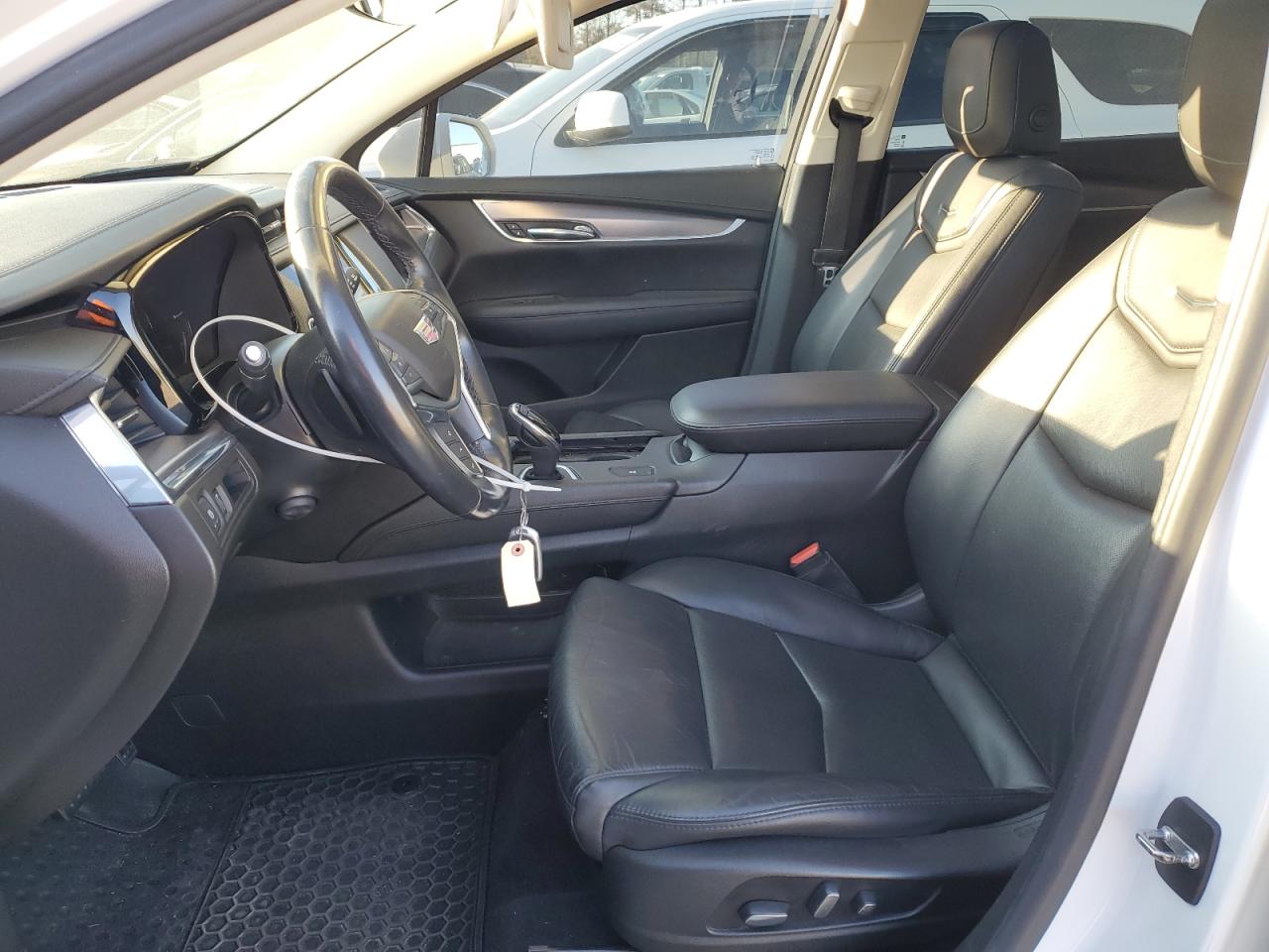 2019 Cadillac XT5 - Image 7