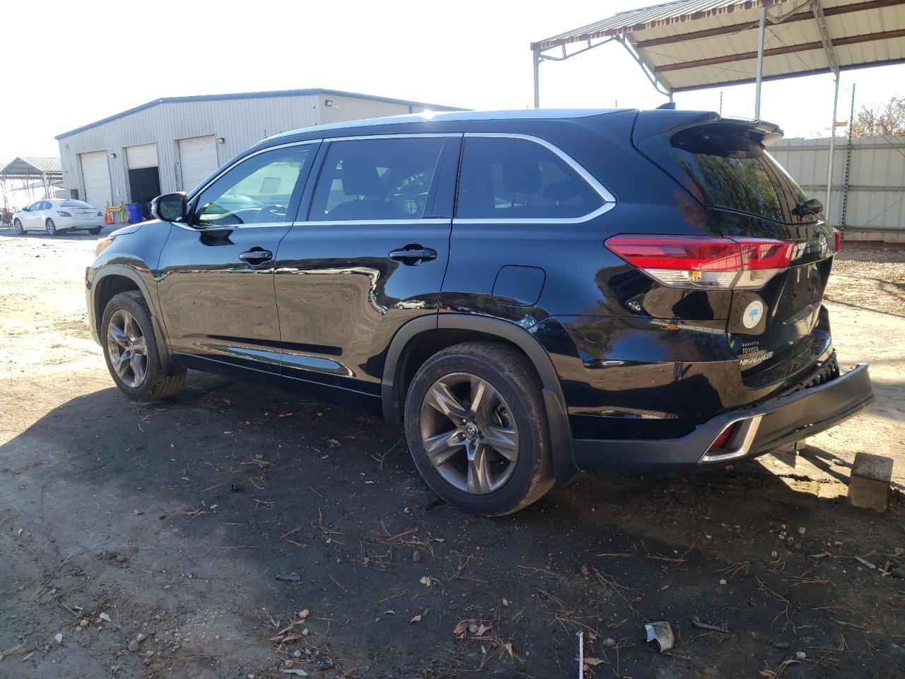 VIN 5TDDZRFH1KS703325 2019 TOYOTA HIGHLANDER no.2