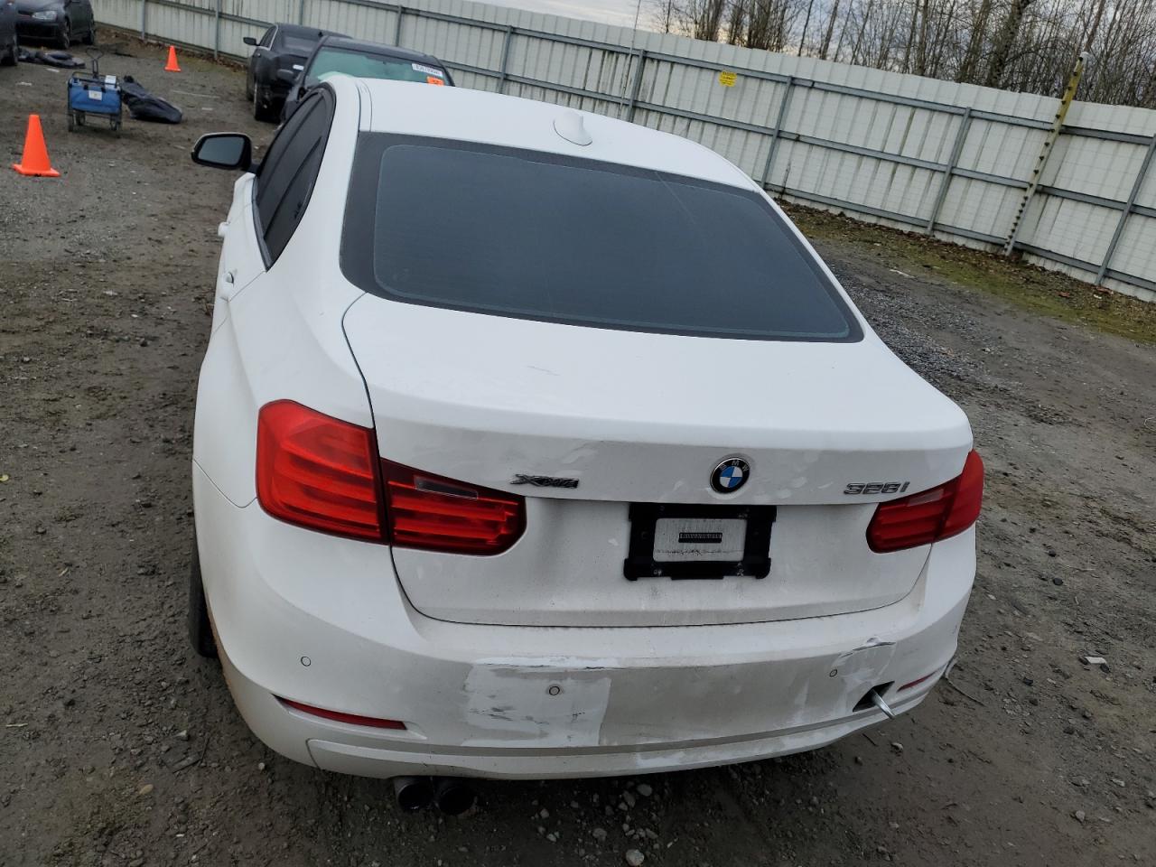 VIN WBA3B5G51DNS00347 2013 BMW 3 SERIES no.6