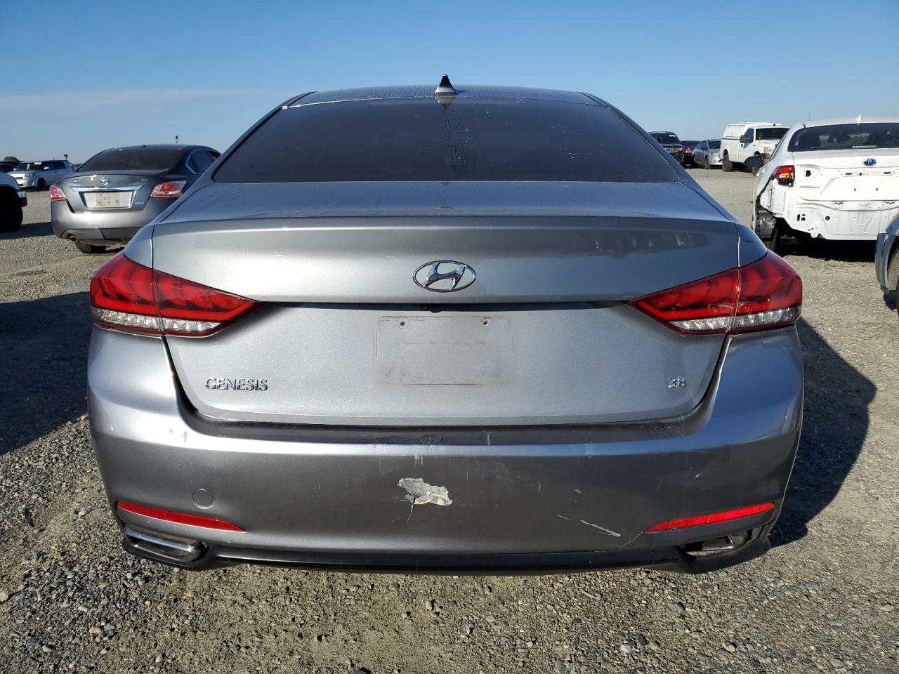 2015 Hyundai Genesis - Image 6