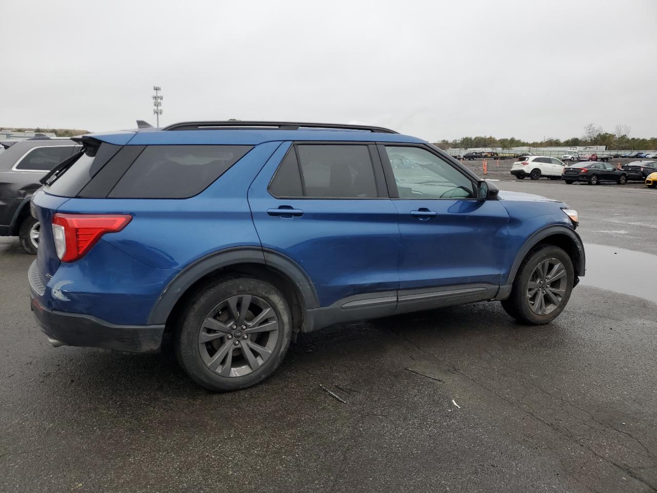 VIN 1FMSK8DH2NGA75360 2022 FORD EXPLORER no.3