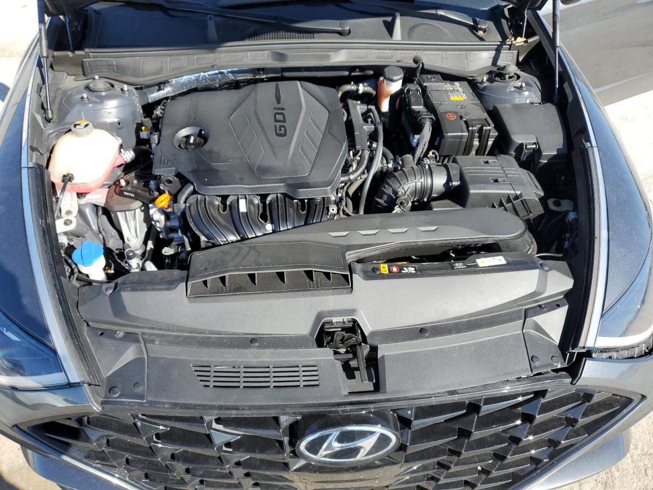 2022 Hyundai Sonata - Image 12