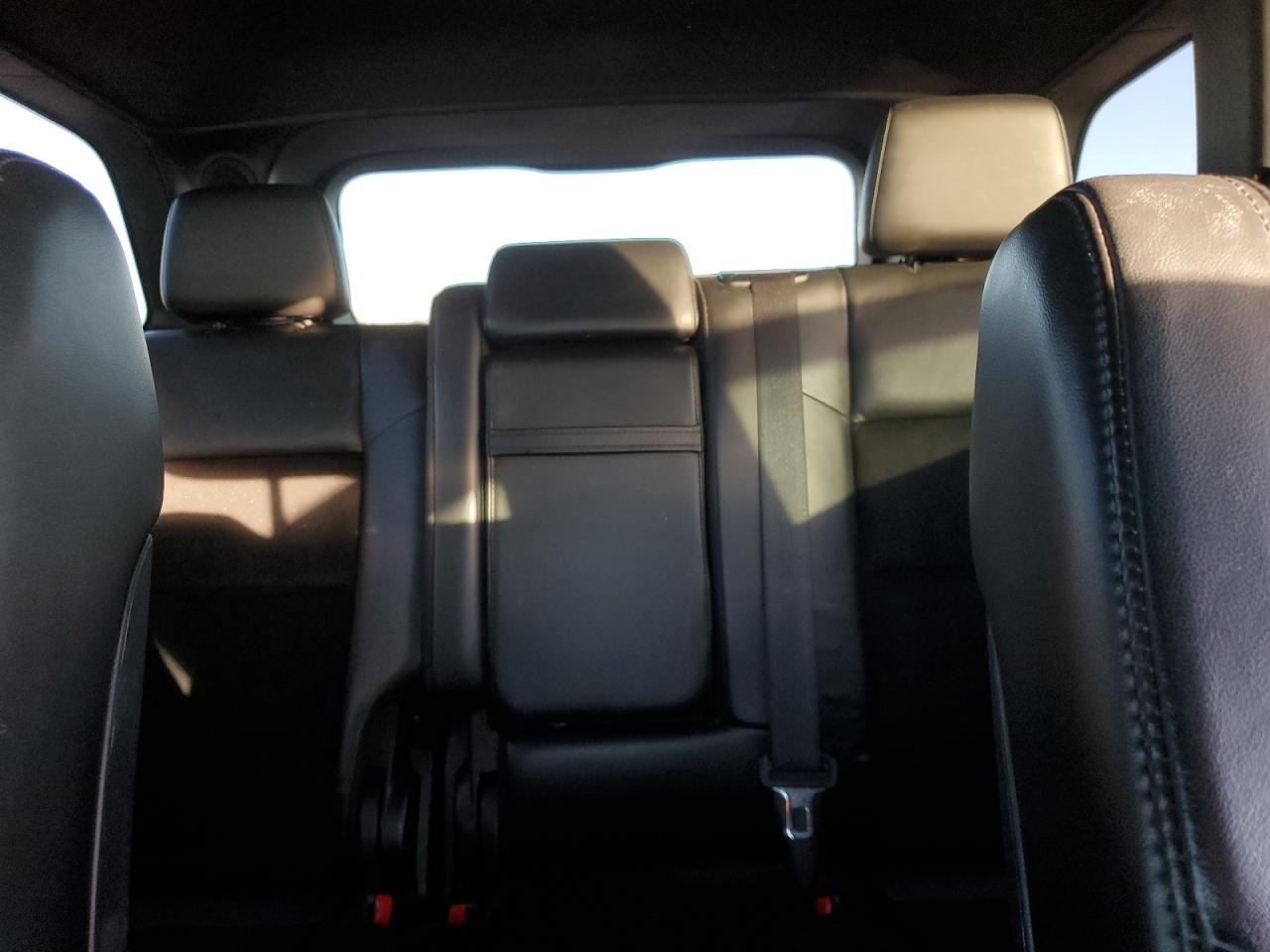 2018 Jeep Grand Cherokee - Image 10