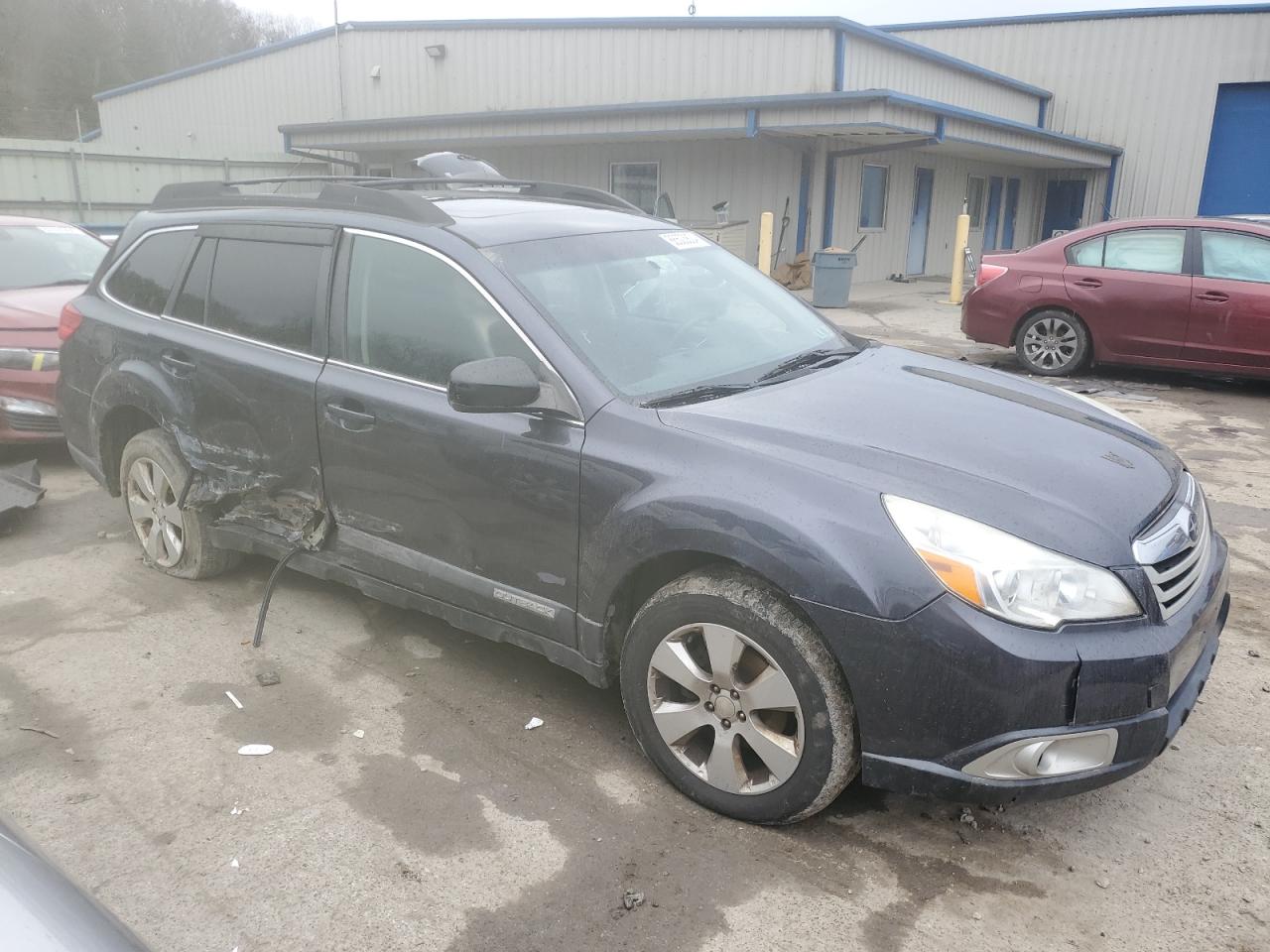 2010 Subaru Outback - Image 4