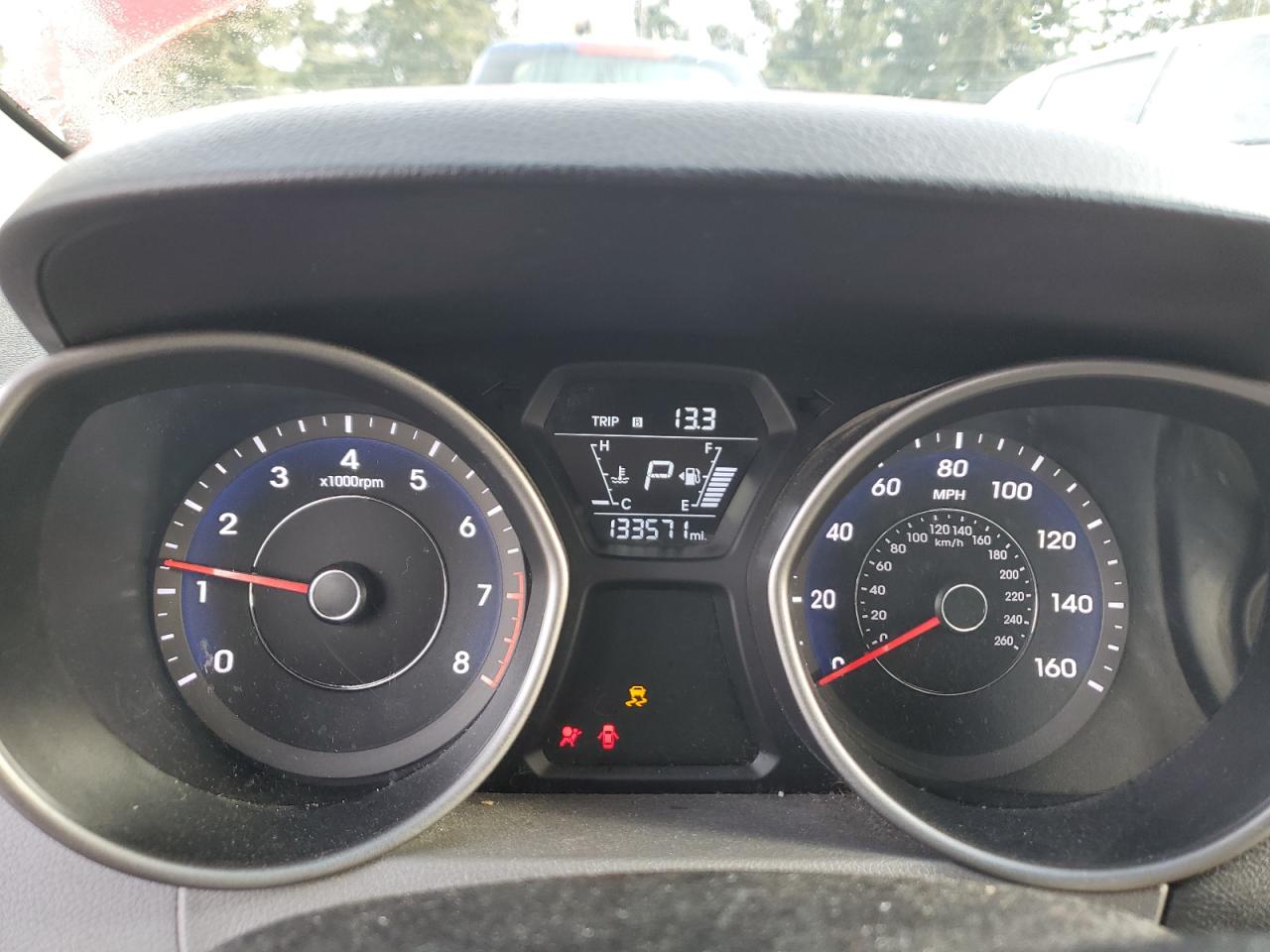 2016 Hyundai Elantra - Image 9