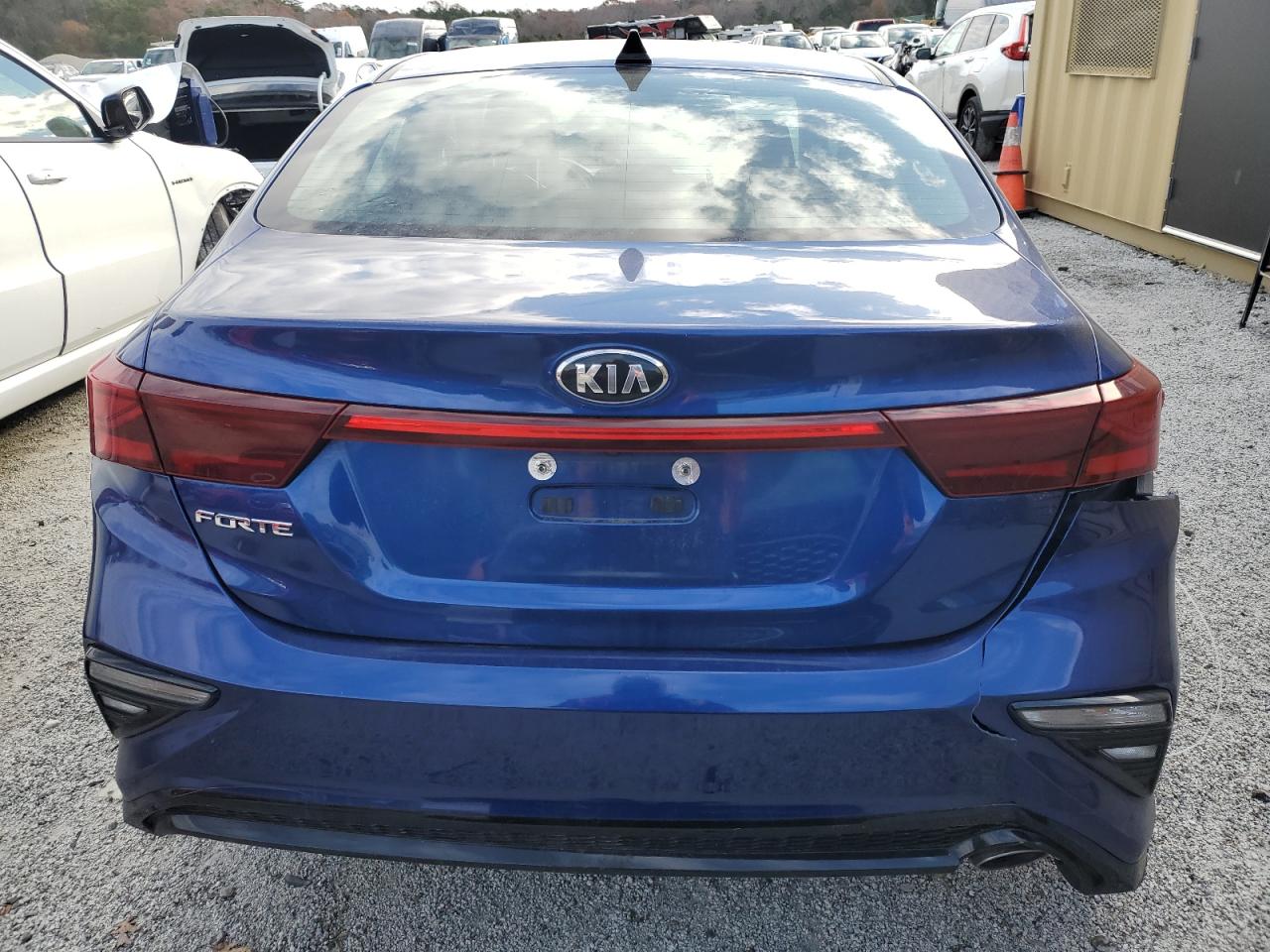 VIN 3KPF24AD4LE205913 2020 KIA FORTE no.6