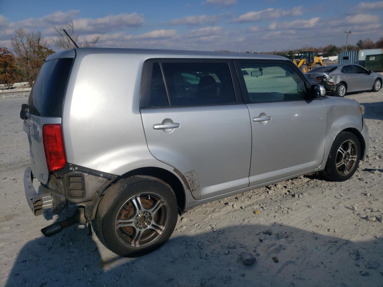 2010 Scion xB - Image 3