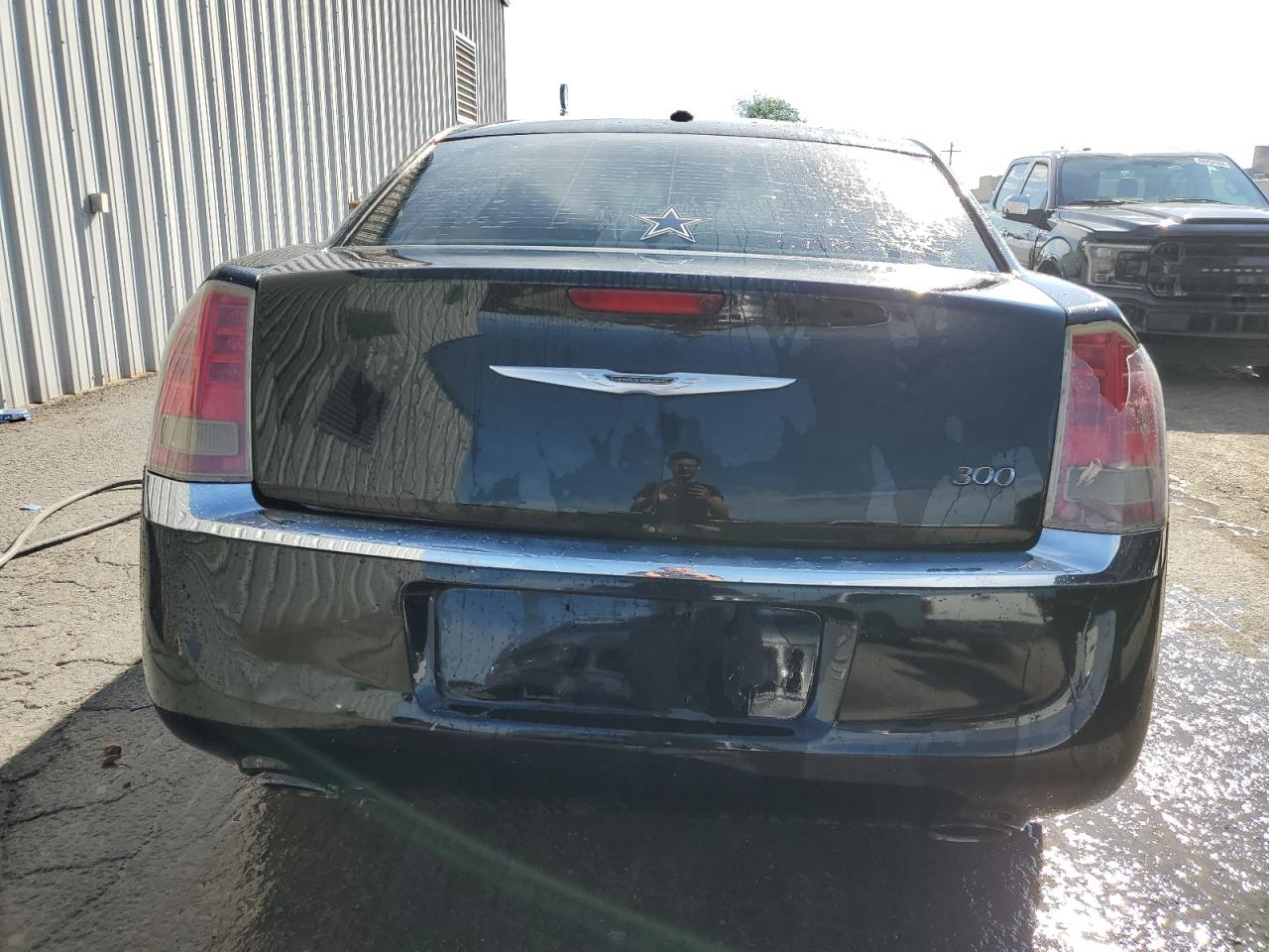 VIN 2C3CCAAG2DH599043 2013 CHRYSLER 300 no.6