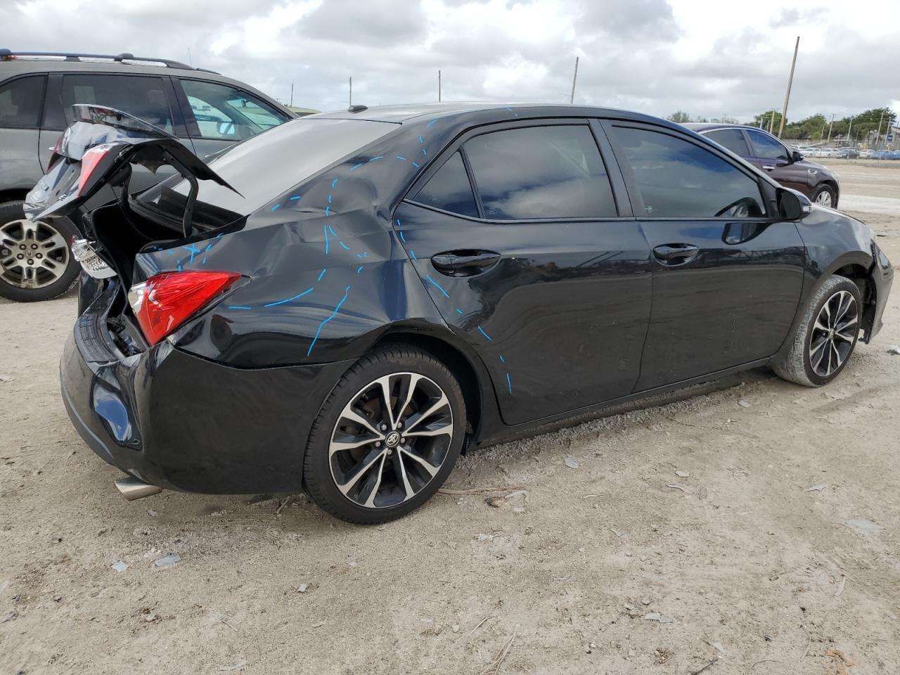 VIN 2T1BURHEXHC815034 2017 TOYOTA COROLLA no.3