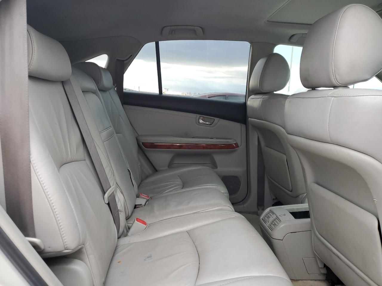 2006 Lexus RX - Image 11