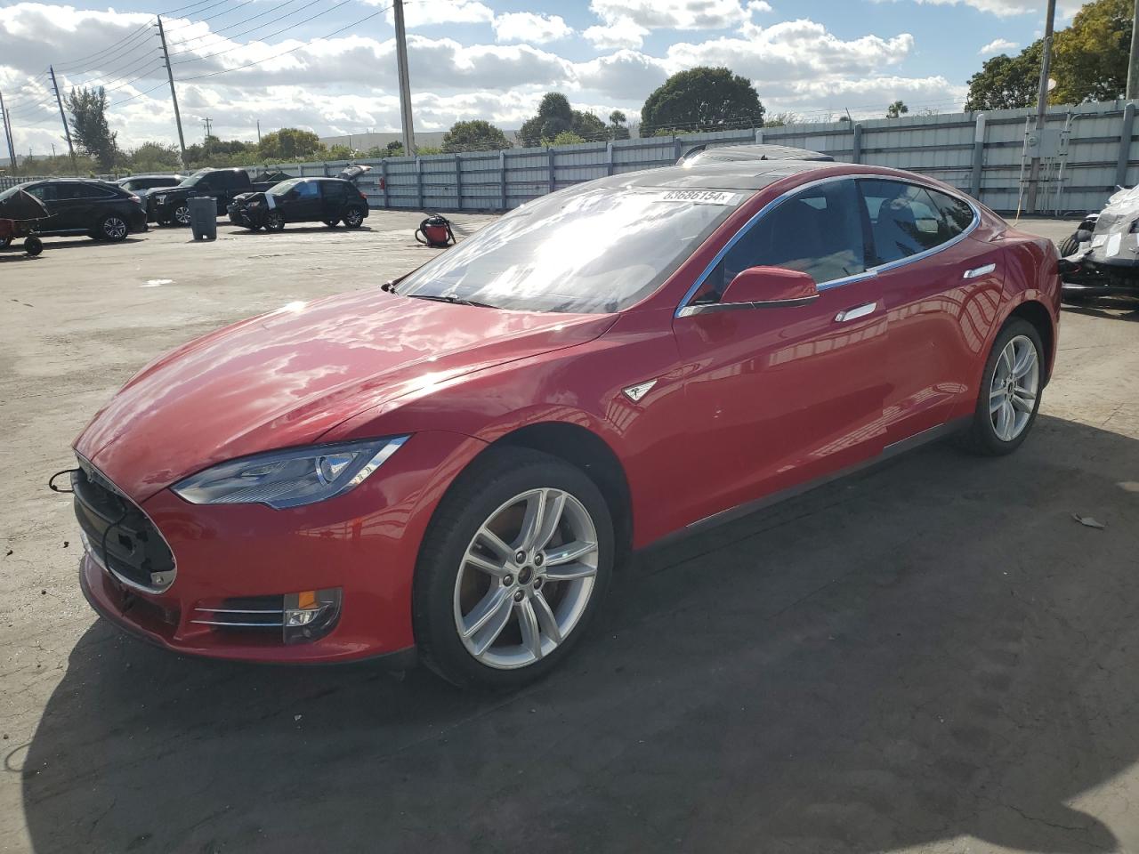 VIN 5YJSA1H28FFP70863 2015 TESLA MODEL S no.1