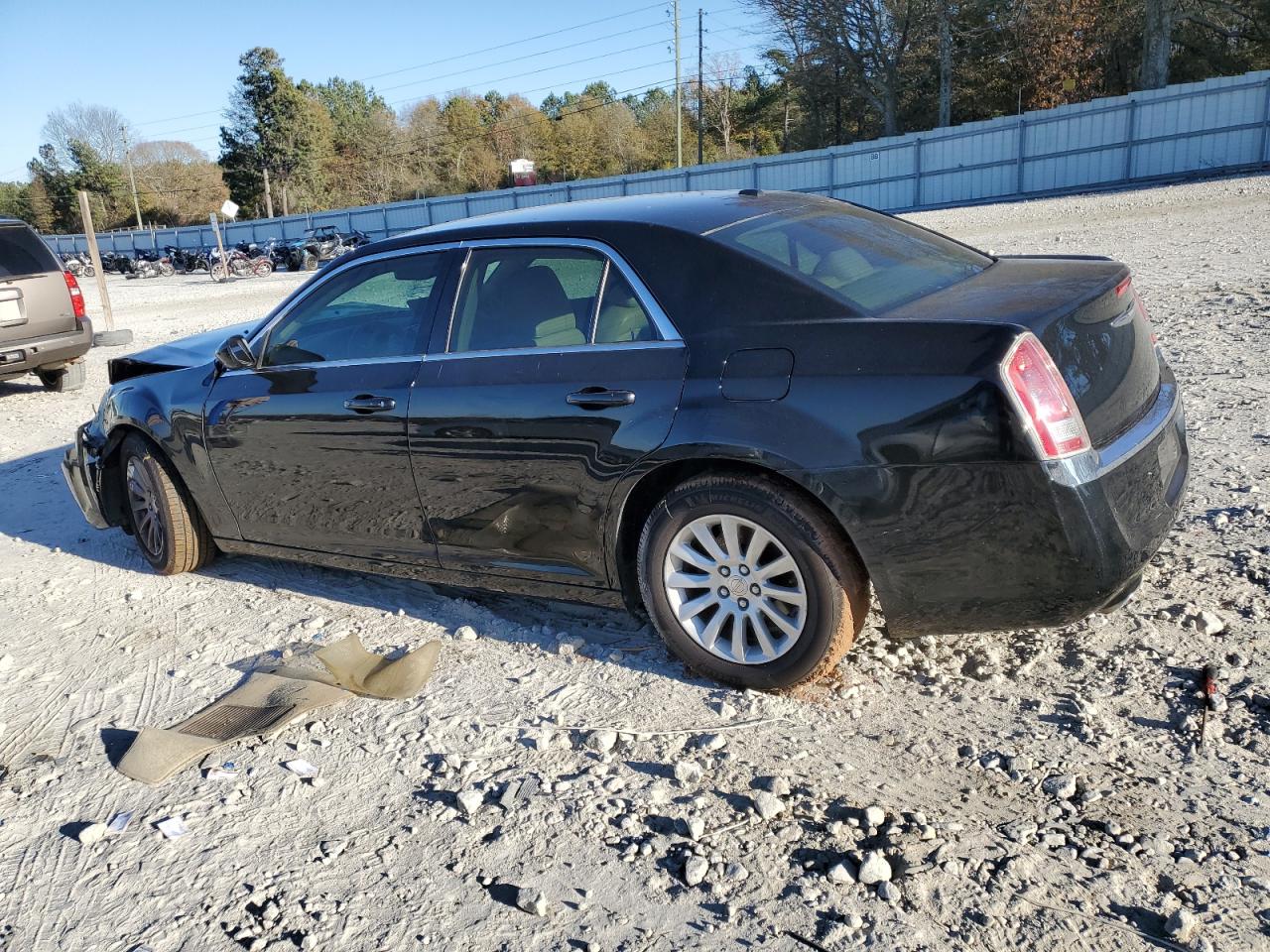 VIN 2C3CCAAG2EH181051 2014 CHRYSLER 300 no.2