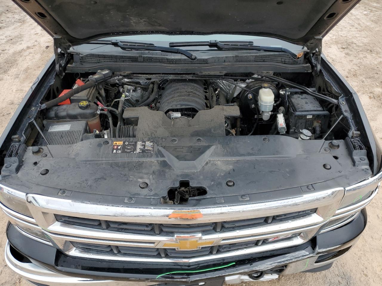 2015 Chevrolet Silverado - Image 11