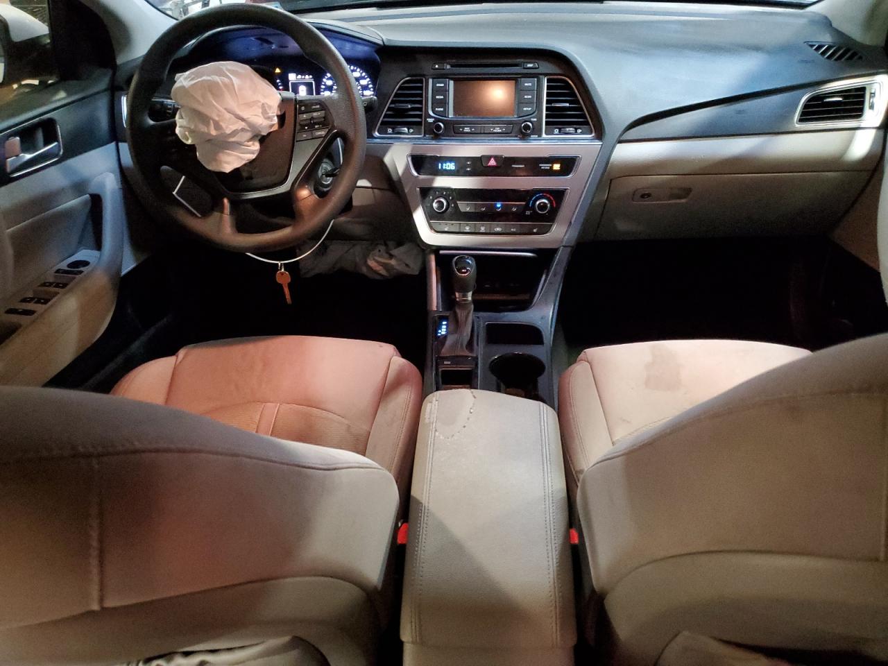 2015 Hyundai Sonata - Image 8