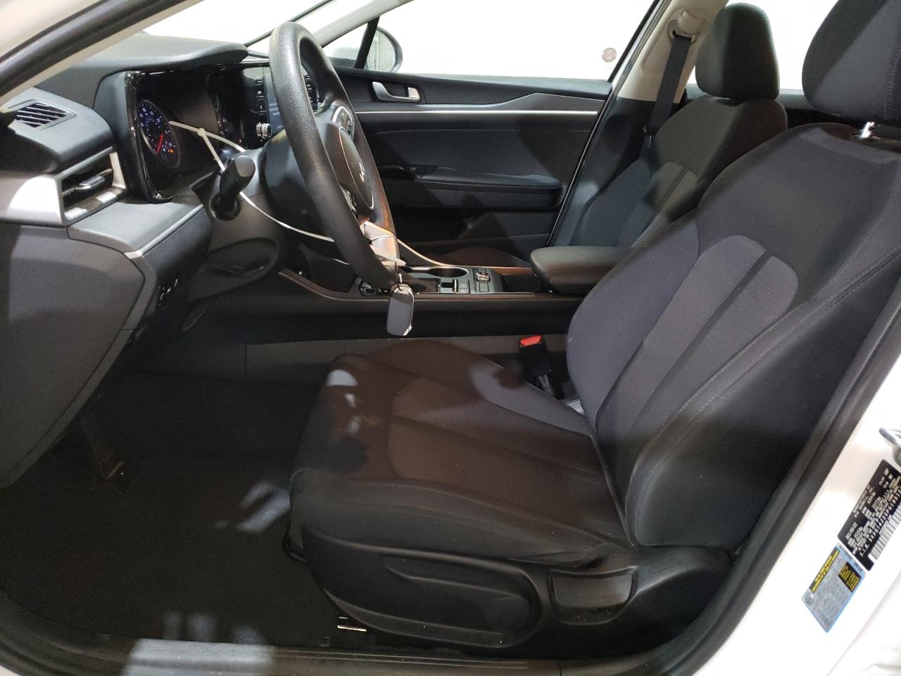 2023 Kia K5 - Image 7