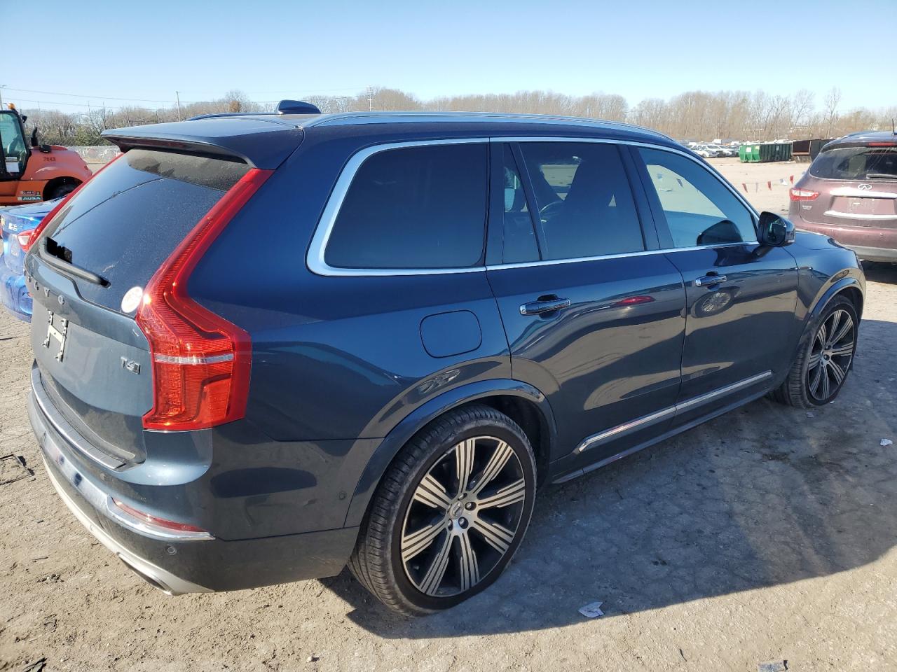 2021 Volvo XC90 - Image 3