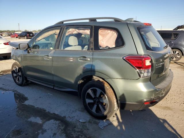  SUBARU FORESTER 2017 Зеленый