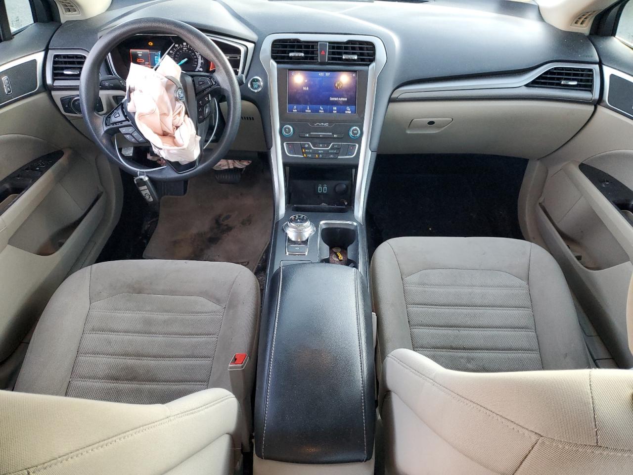 2020 Ford Fusion - Image 8