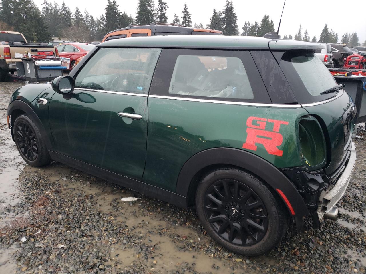 VIN WMWXP5C52J2G64126 2018 MINI COOPER no.2