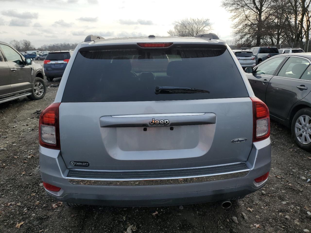 2017 Jeep Compass - Image 6