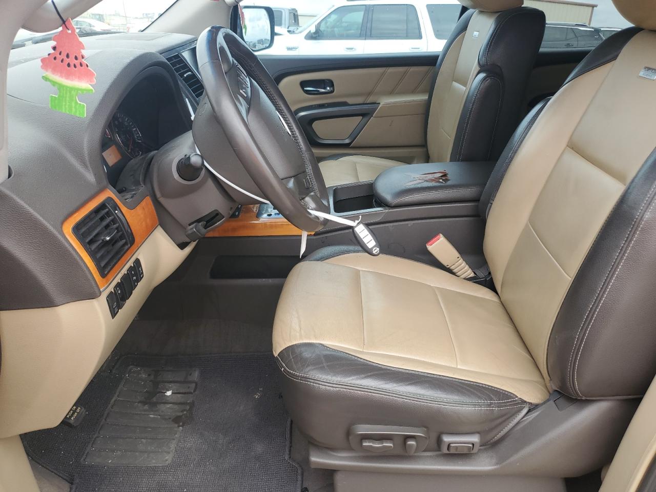 2015 Nissan Armada - Image 7