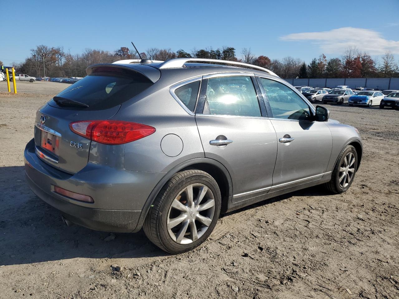 2011 Infiniti EX - Image 3