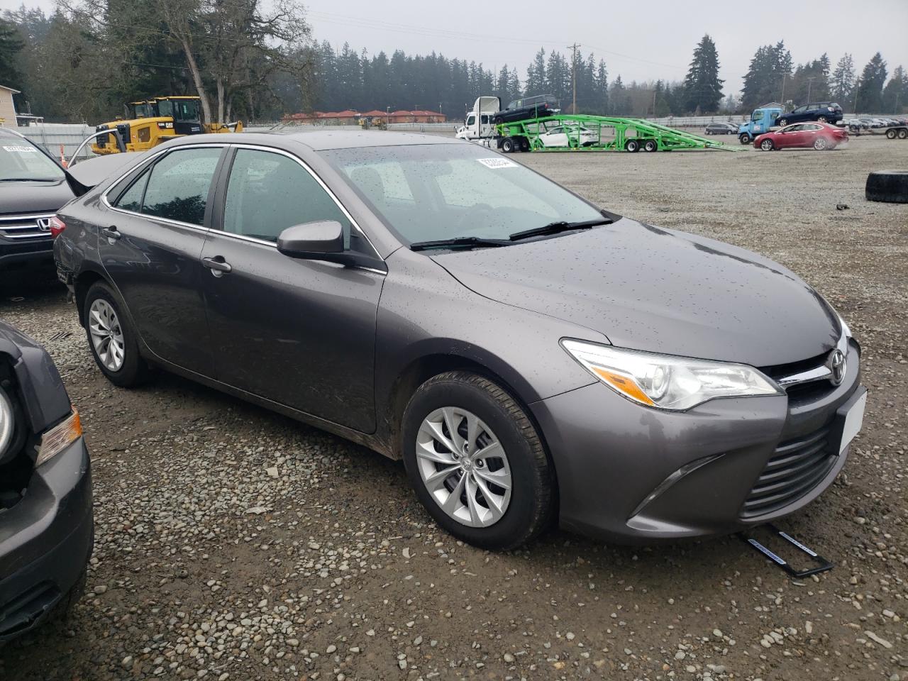 2016 Toyota Camry - Image 4