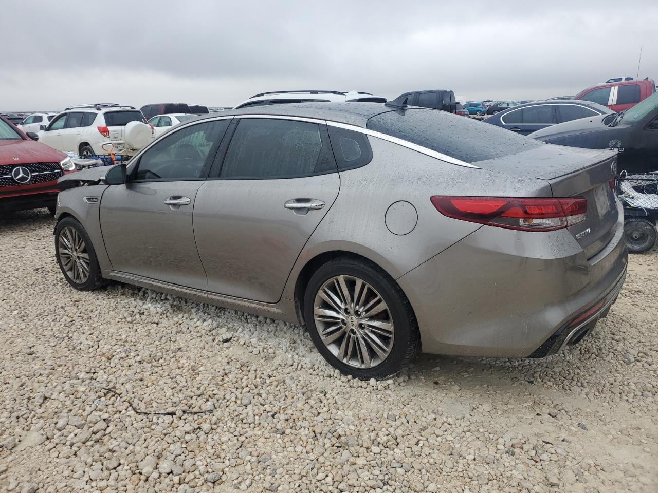 2017 Kia Optima - Image 2