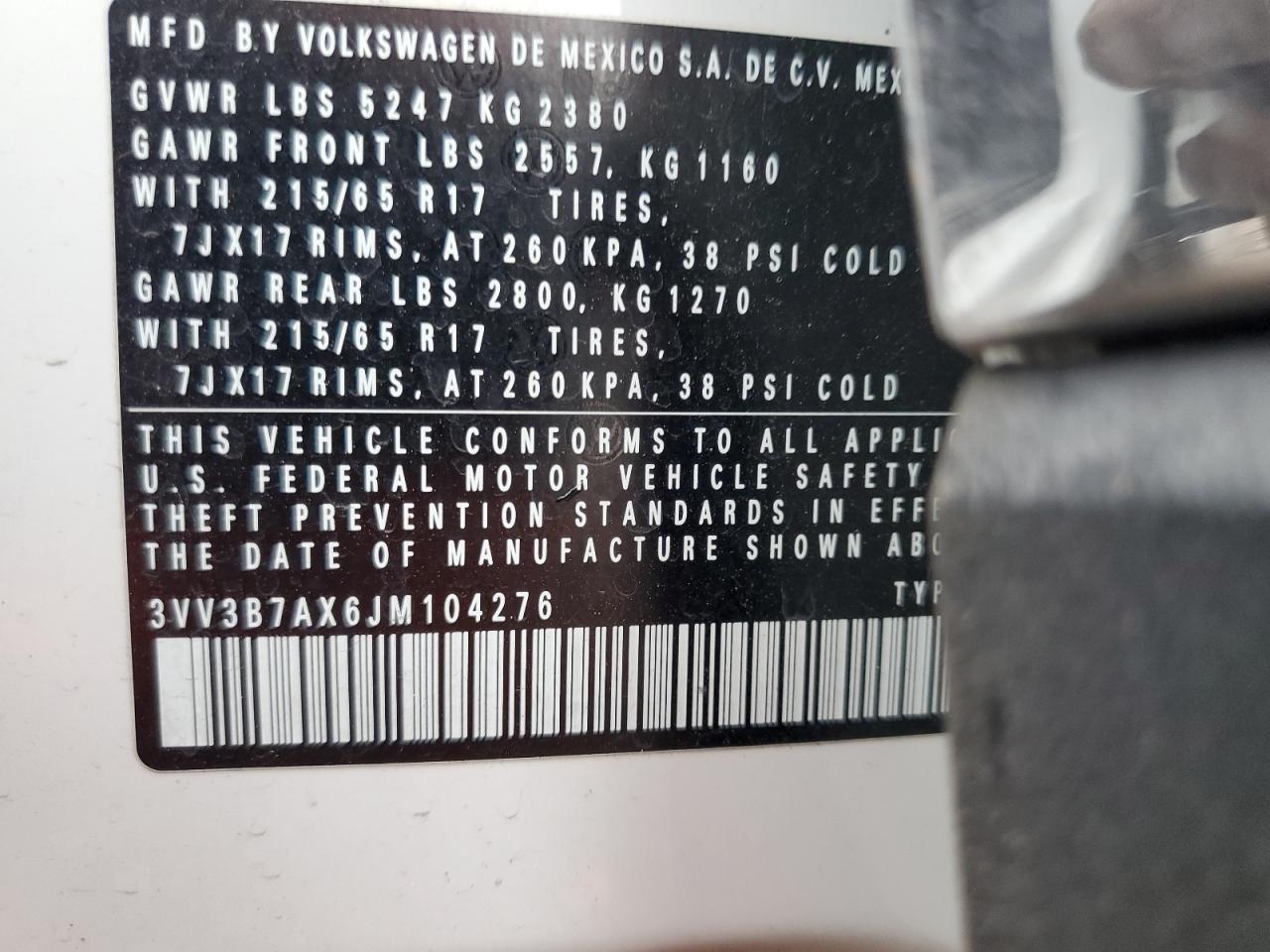 2018 Volkswagen Tiguan - Image 13