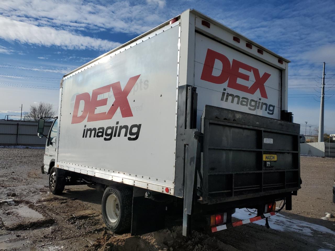 2006 GMC W3500 W35042 white van gas 4KDB4B1U06J802220 photo #3