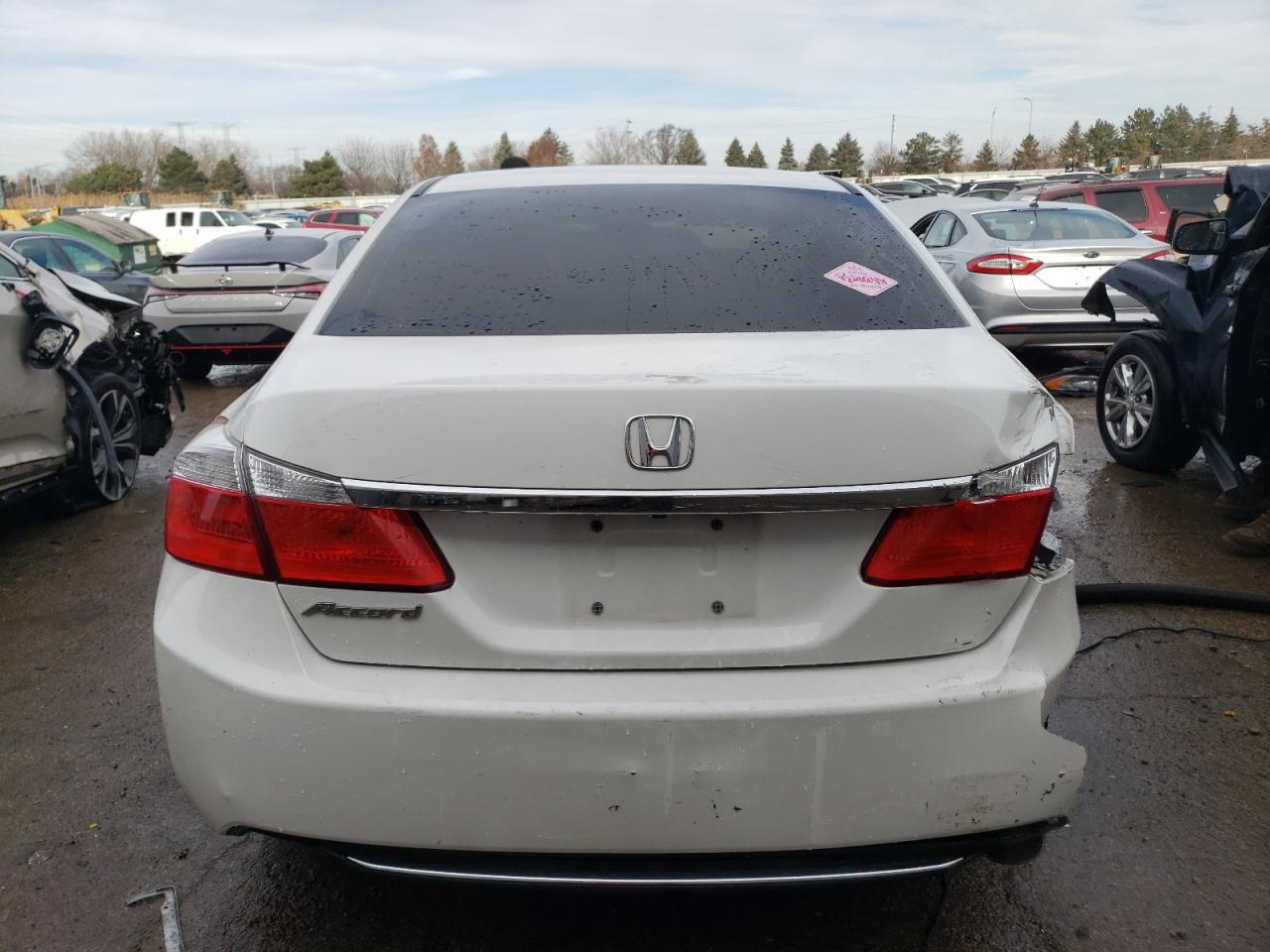 VIN 1HGCR2F35FA261323 2015 HONDA ACCORD no.6