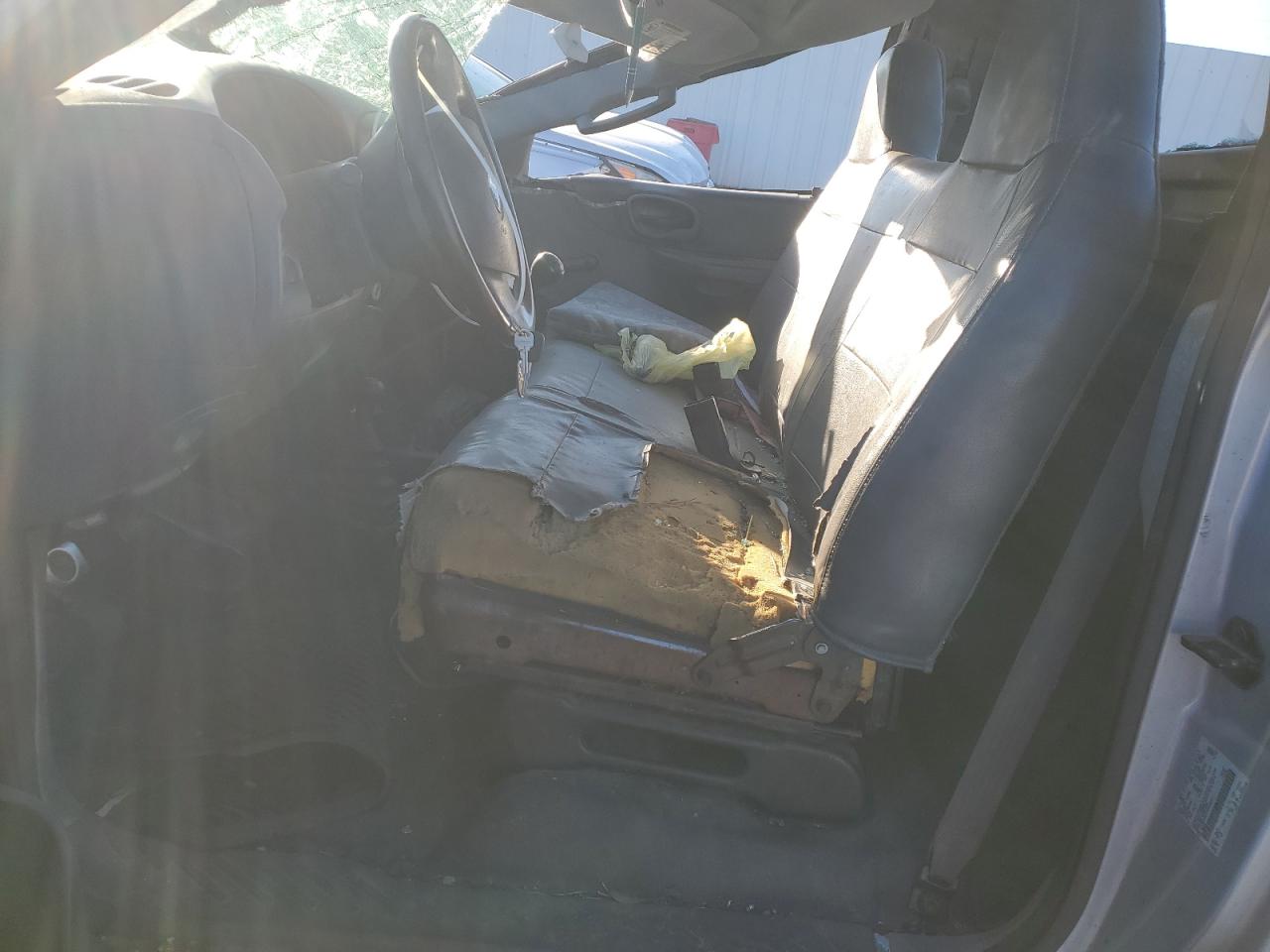 2003 Ford F150 VIN: 1FTRF18233NA90611 Lot: 70284375