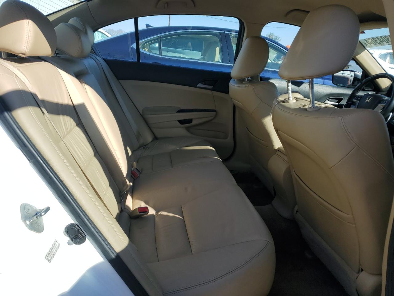 2012 Honda Accord - Image 10