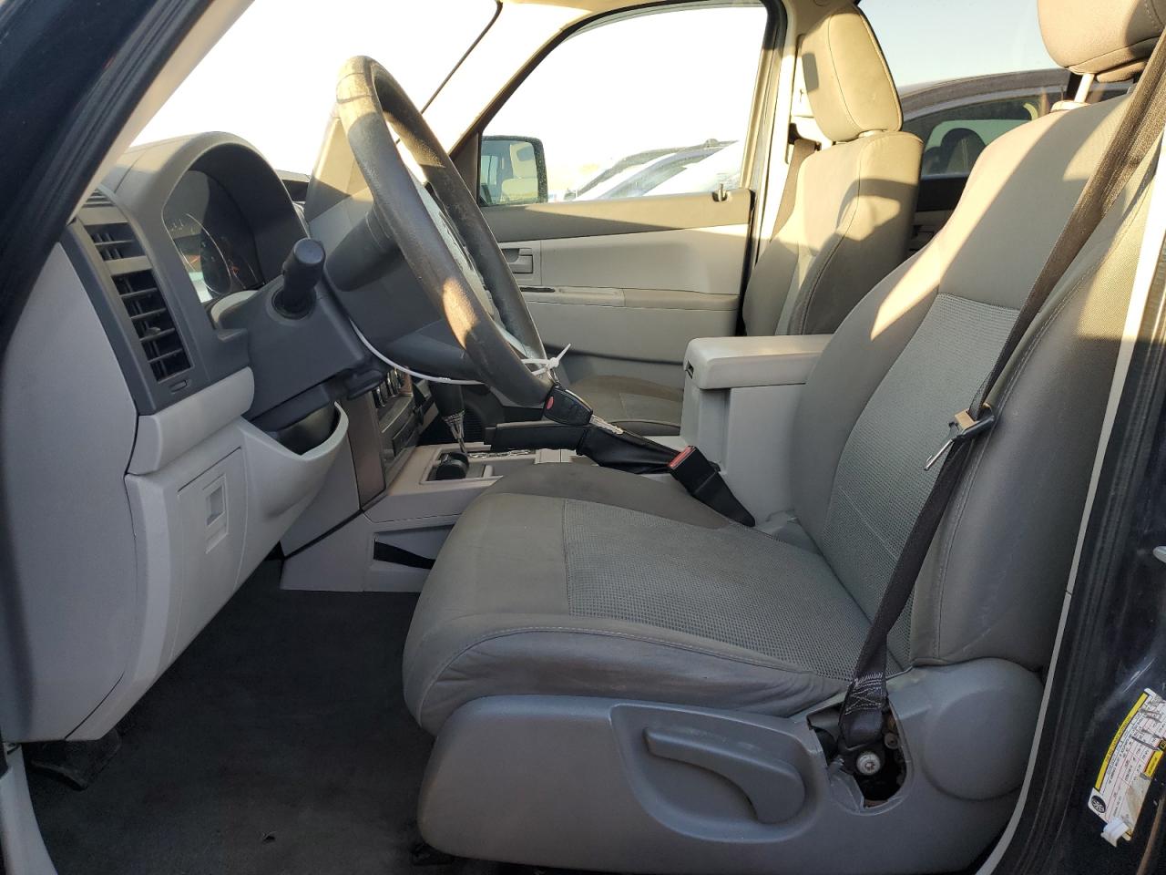 2008 Jeep Liberty (North America) - Image 7