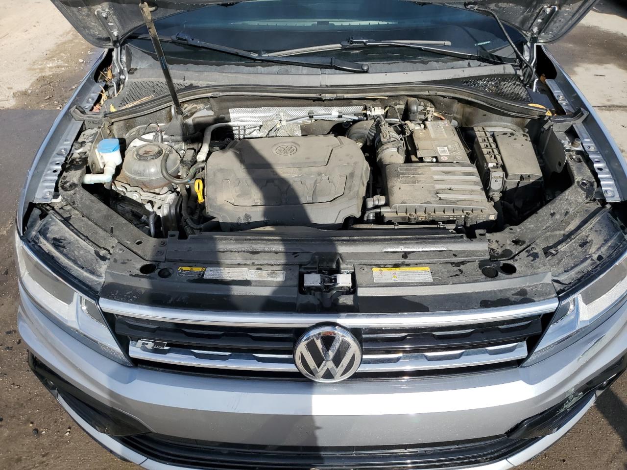2020 Volkswagen Tiguan - Image 11
