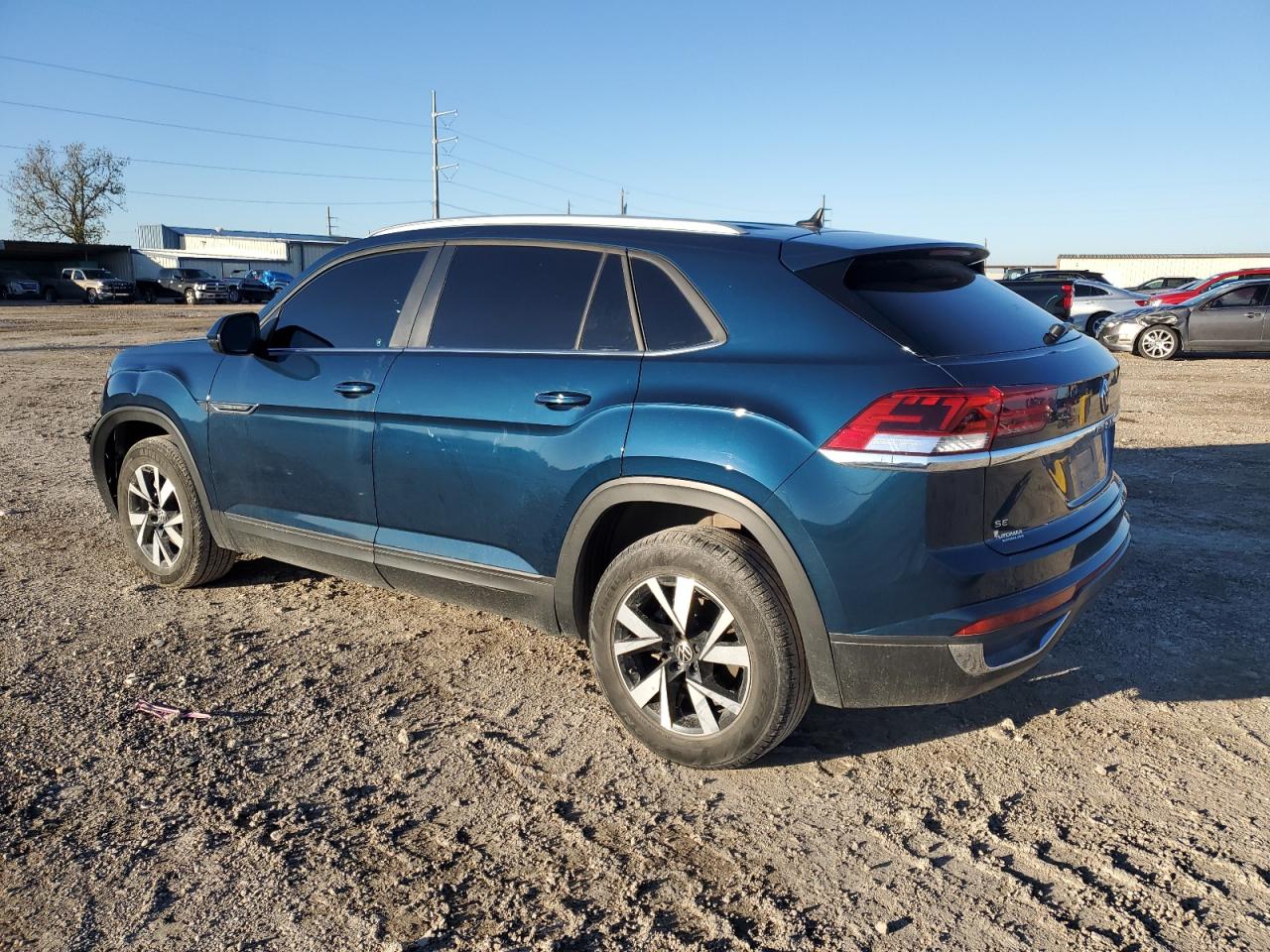 2021 Volkswagen Atlas - Image 2