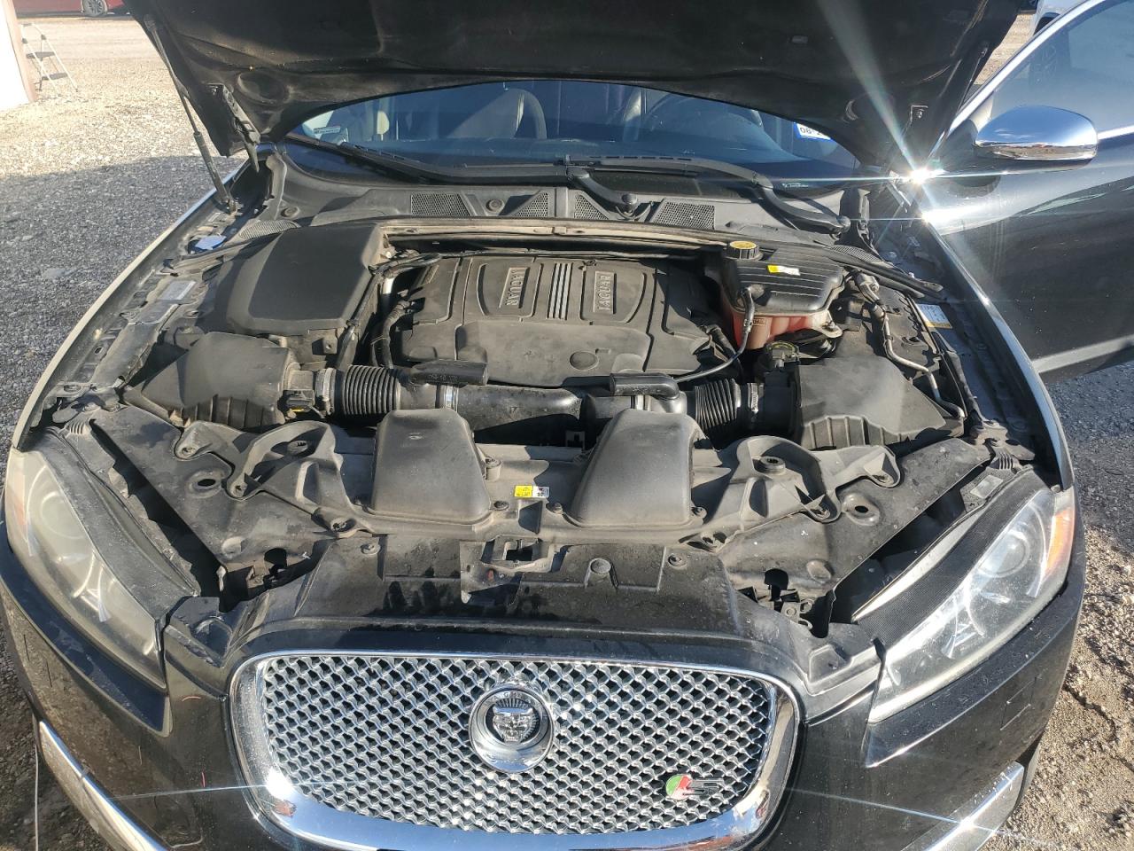 2013 Jaguar XF - Image 11