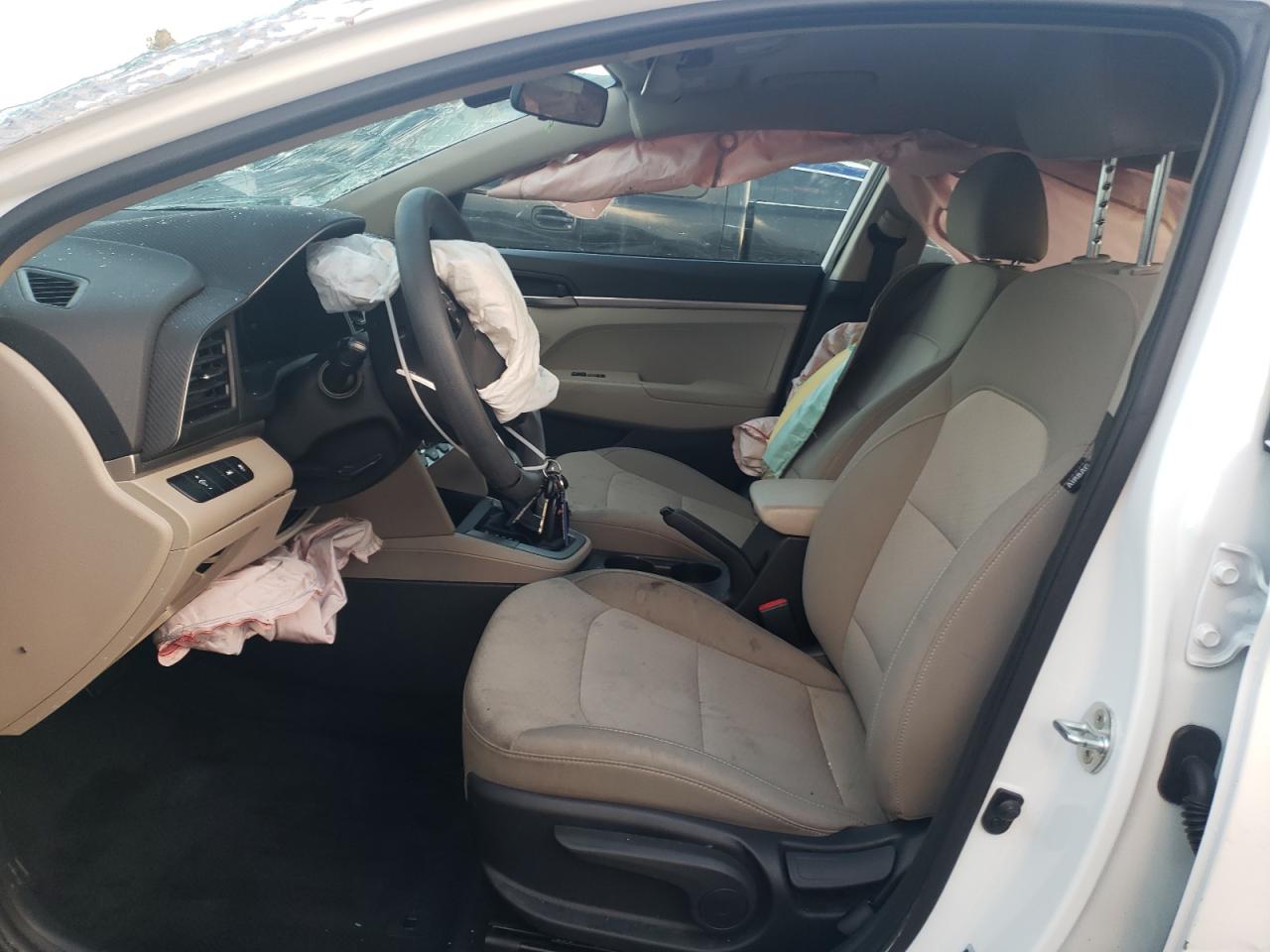 2020 Hyundai Elantra - Image 7