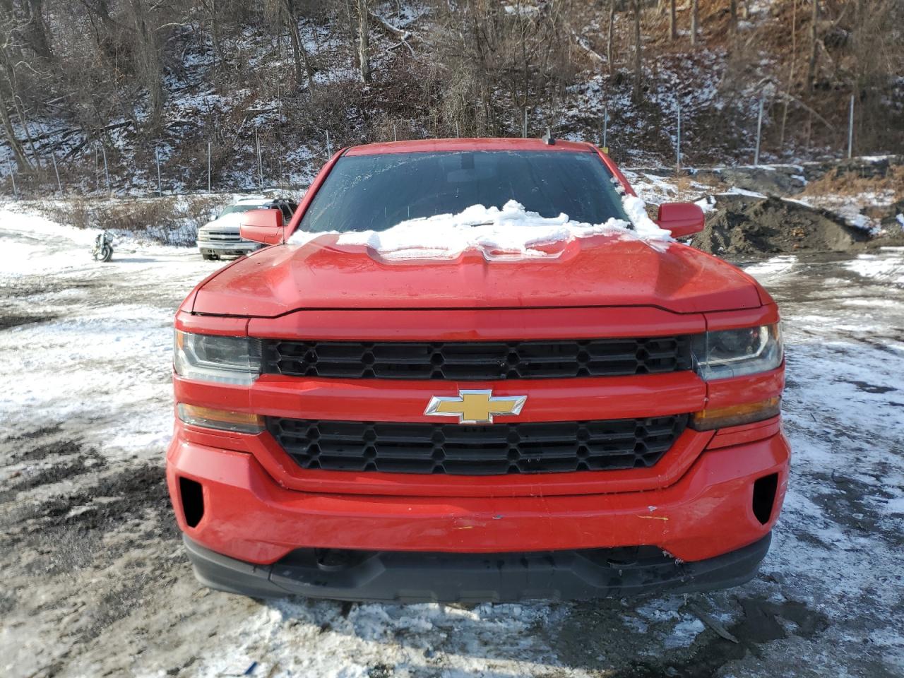 2018 Chevrolet Silverado - Image 5