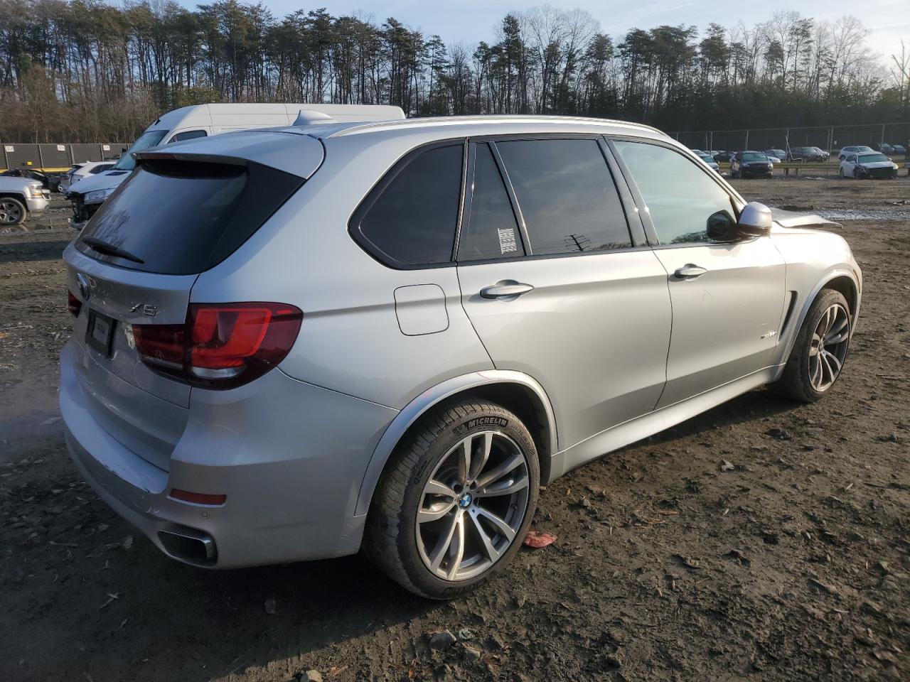 VIN 5UXKR0C53JL072685 2018 BMW X5 no.3