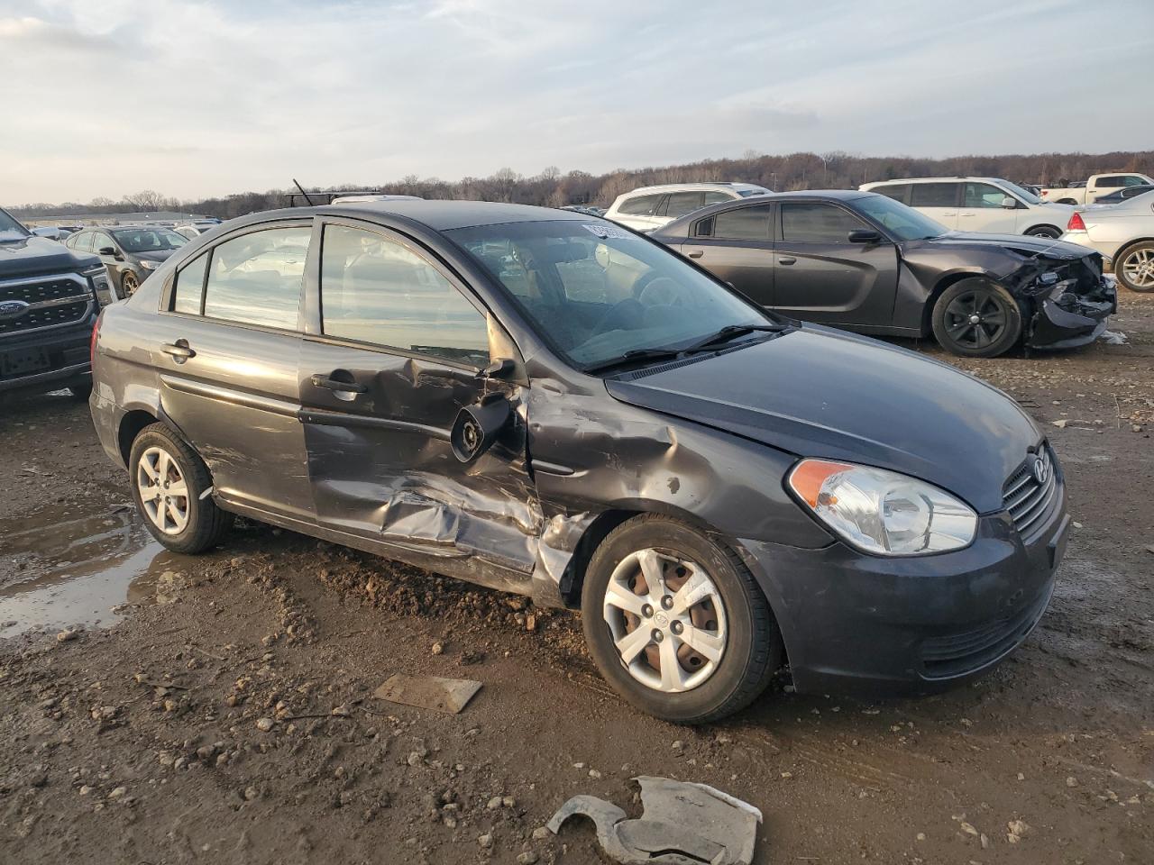 2010 Hyundai Accent - Image 4