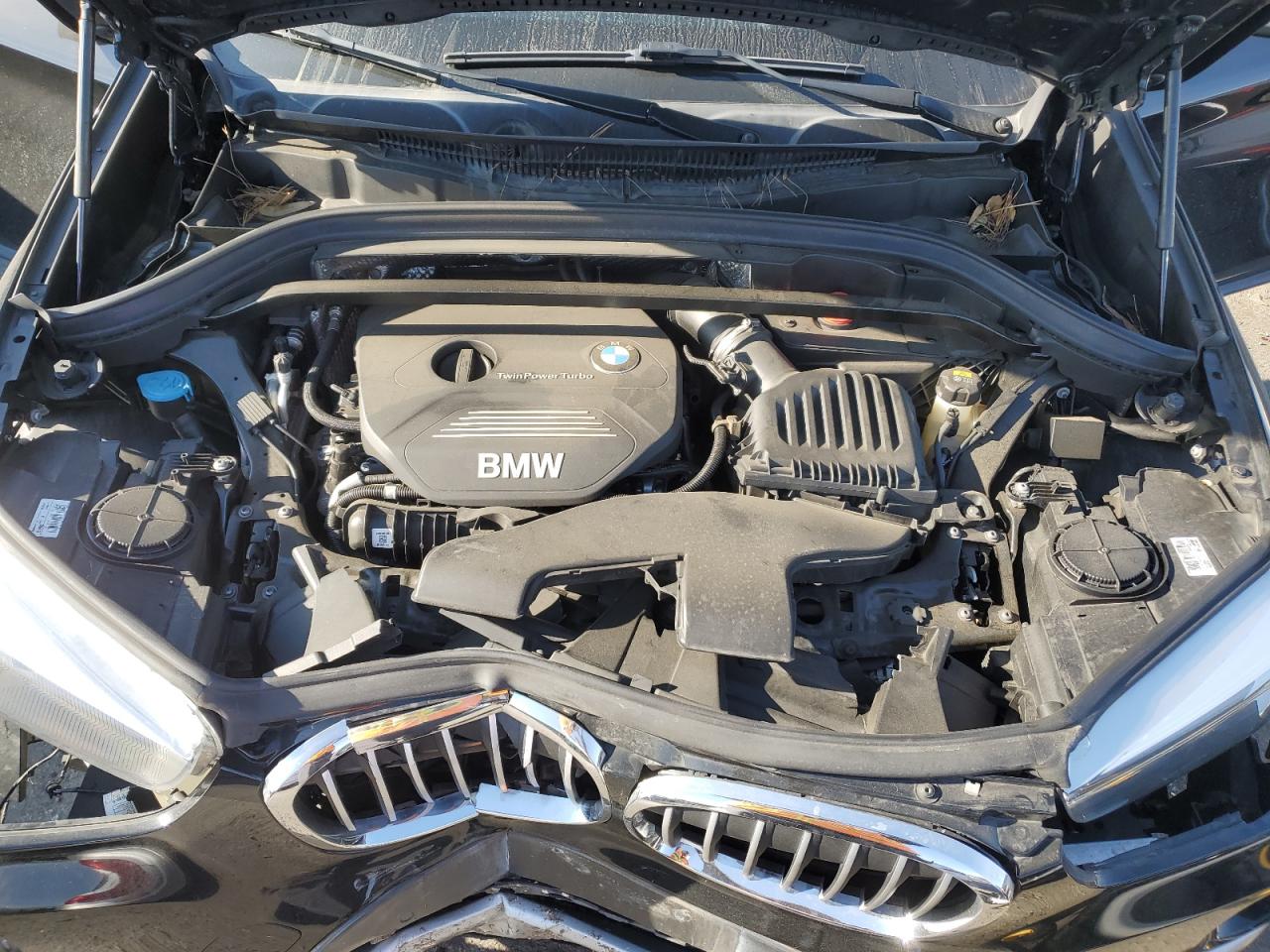 VIN WBXHT3C39G5E49195 2016 BMW X1 no.12