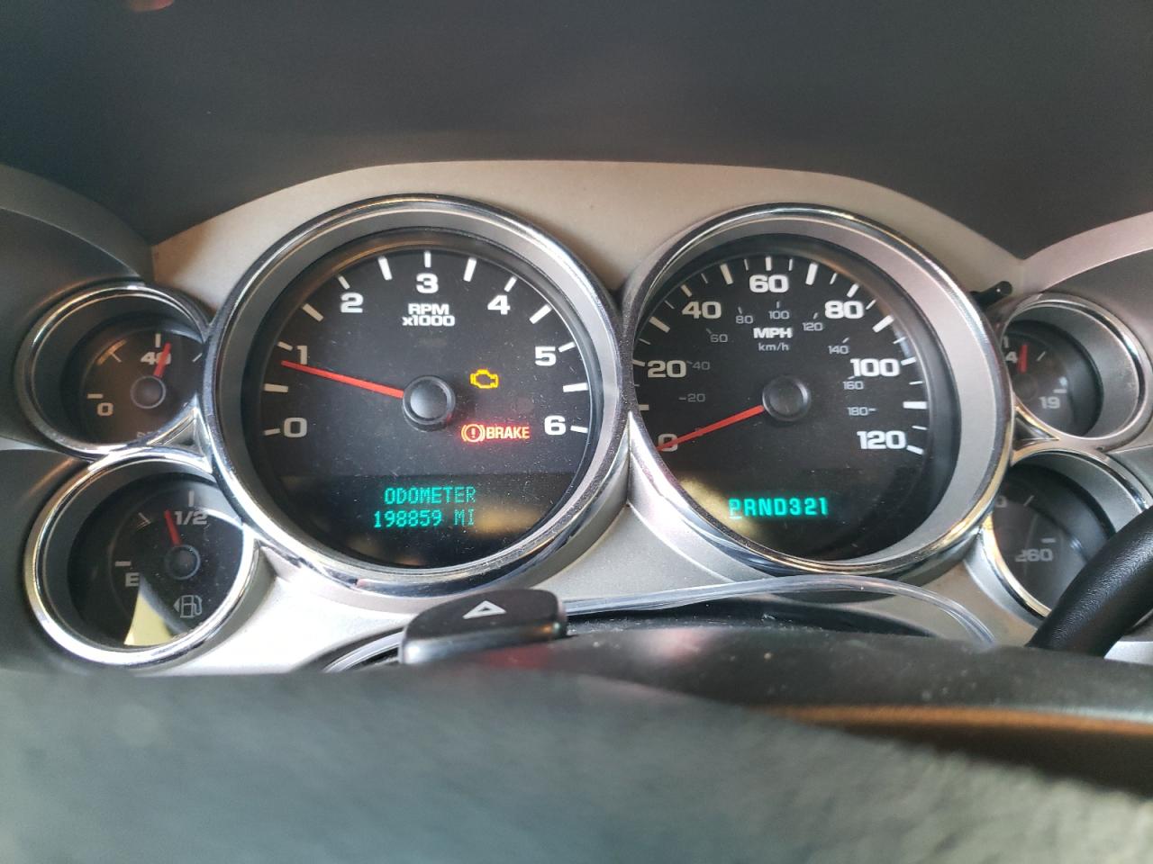 2007 GMC Sierra - Image 9