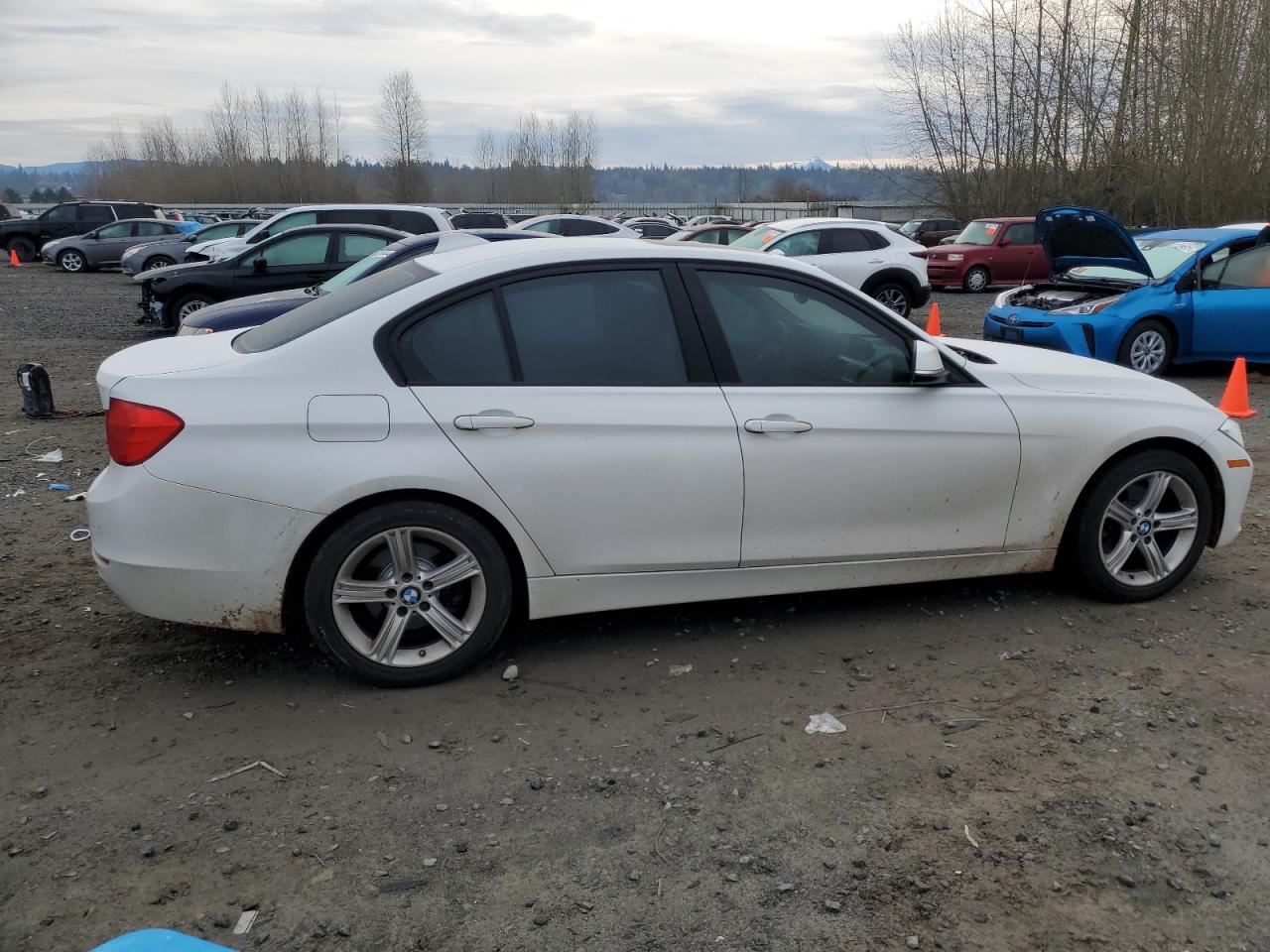 VIN WBA3B5G51DNS00347 2013 BMW 3 SERIES no.3