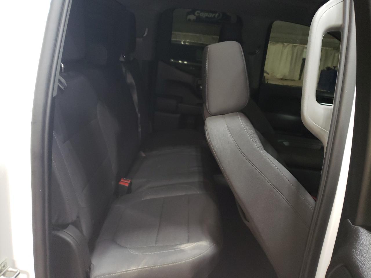 2020 Chevrolet Silverado - Image 10