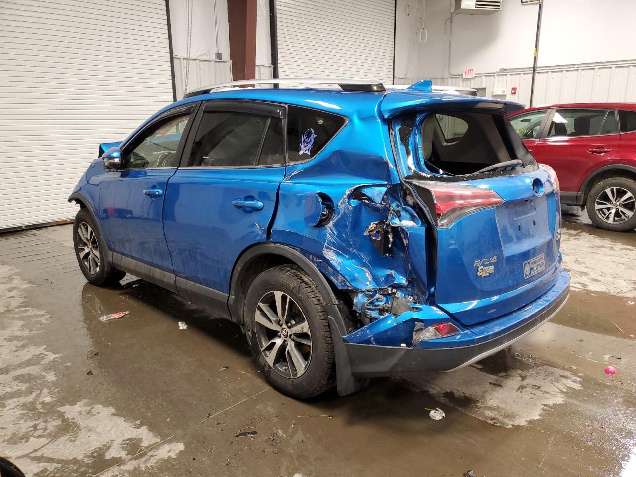 2018 Toyota RAV 4 - Image 2