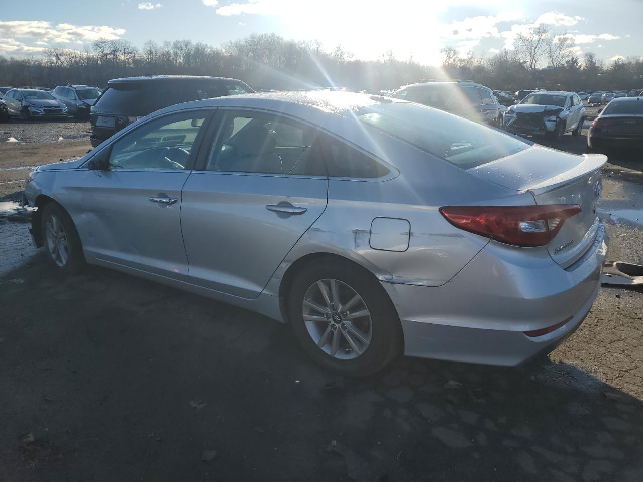 VIN 5NPE24AF7GH358235 2016 HYUNDAI SONATA no.2