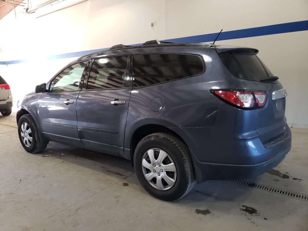 VIN 1GNKRFKD5EJ305861 2014 CHEVROLET TRAVERSE no.2