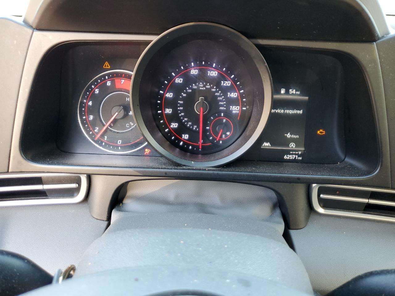 2021 Hyundai Elantra - Image 9